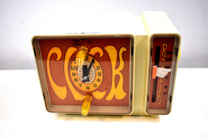 Vintage Solid State 1970's General Electric C3300A AM Clock Radio Alarm Groovy Near Mint  Condition!!