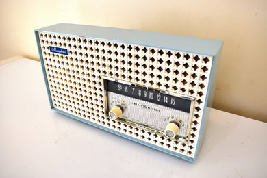 Breezeway Blue 1960 General Electric Model T-165A Vacuum Tube Radio Sounds and Looks Great!