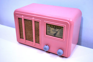 Cameo Pink Art Deco Plaskon 1938 Gilfillan Model 5B8 AM Vacuum Tube Radio Wow!
