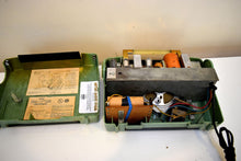 Load image into Gallery viewer, Marble Green 1953 Arvin Playmate Model 650P Portable AM Vacuum Tube Radio Rare Color!