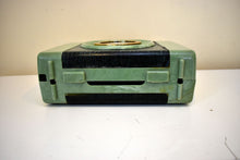 Load image into Gallery viewer, Marble Green 1953 Arvin Playmate Model 650P Portable AM Vacuum Tube Radio Rare Color!