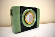 Load image into Gallery viewer, Marble Green 1953 Arvin Playmate Model 650P Portable AM Vacuum Tube Radio Rare Color!