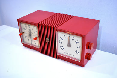 Fiesta Red Retro Deco 1955 Airline Model GSL-1581M Vacuum Tube Clock Radio Rare Model Great Color!