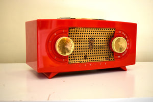 Bluetooth 準備完了 - クリムゾンレッド 1955 ゼニス「ブロードウェイ」モデル R511 真空管ラジオ 見た目も音も素晴らしい！非常に良い状態！
