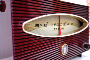 Burgundy Maroon 1956 Zenith A615F AM Vacuum Tube Radio Sputnik Period Headturner!