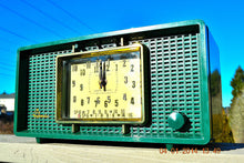 画像をギャラリービューアに読み込む, SOLD! - March 8, 2014 - SHERWOOD GREEN Atomic Age Vintage 1955 Sylvania 593 Tube AM Clock Radio WORKS! - [product_type} - Admiral - Retro Radio Farm