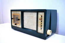 Load image into Gallery viewer, Limerock Green Silvertone 1952 Model 2009 AM Vacuum Tube Radio Sears Roebuck Classic!!
