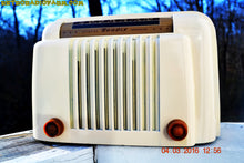 画像をギャラリービューアに読み込む, SOLD! - Apr 15, 2016 - CLASSIC 1947 Ivory Bendix Aviation Model 526A Bakelite AM Tube AM Radio Totally Restored! - [product_type} - Bendix Aviation - Retro Radio Farm