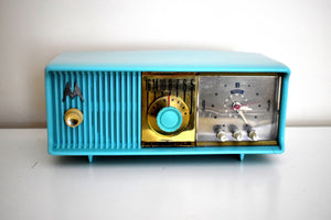Aqua Turquoise Mid Century 1957 Motorola Model 57CC Tube AM Clock Radio Sounds Great! Looks Great!