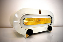 Load image into Gallery viewer, Cream Ivory Bakelite 1951 Zenith Consol-Tone Model H511 Vacuum Tube Radio Looks and Sounds Great! Excellent Condition!