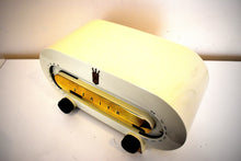 Load image into Gallery viewer, Cream Ivory Bakelite 1951 Zenith Consol-Tone Model H511 Vacuum Tube Radio Looks and Sounds Great! Excellent Condition!