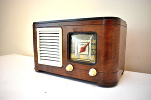 Bluetooth Ready To Go - Artisan Handcrafted Wood 1941 Motorola Model 51X19 Vacuum Tube AM Radio Works Great!