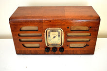 Load image into Gallery viewer, Artisan Handcrafted Wood 1938 Philco Model 38-17 Vacuum Tube AM Shortwave Radio Excellent Condition!