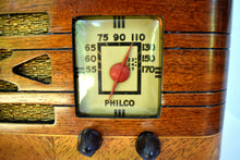 Load image into Gallery viewer, Pre-War Vintage Wood 1939 Philco Model A52CK-1 AM Radio Sounds Great Hardwood Cabinet Stunning Condition Sounds Wonderful!