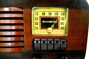 Wood Beauty 1940 Westinghouse WR-179 AM Tube Retro Radio Very Sweet Sounding!
