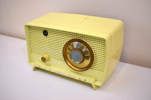 Sunny Yellow 1956 RCA Victor Model 8-X-6M AM Vacuum Tube Radio Rare Color and Great Player!