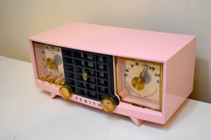 ヴェロニカ ピンクとブラック ミッドセンチュリー ヴィンテージ 1956 ゼニス 519V AM 真空管時計ラジオ 動作良好で素晴らしい状態です。